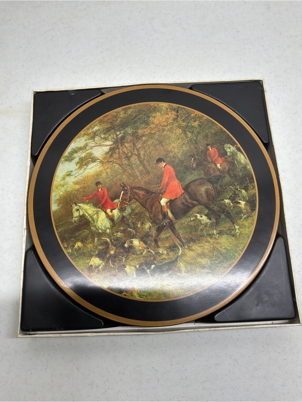 Pimpernel Vintage Hunt Scene 10" Round Place Mats Set of 6